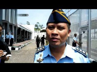 Video herunterladen: Puluhan Petugas Gabungan BNN Cilacap Sidak Para Penghuni Lapas Nusakambangan - NET24