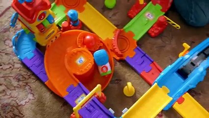 Vtech Go Go Smart Ruedas De Los Coches De La Estación De Tren Playset De Kinder Huevo Sorpresa