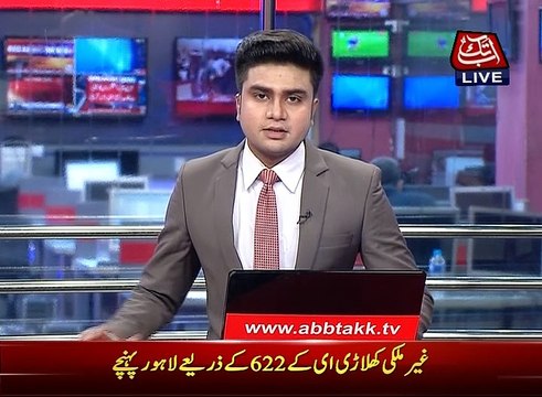 Chichawatni 15 persons including driver injured in bus-trawler collision