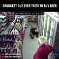 Quand l'homme le plus bourré de la Terre tente d'acheter un pack de bière