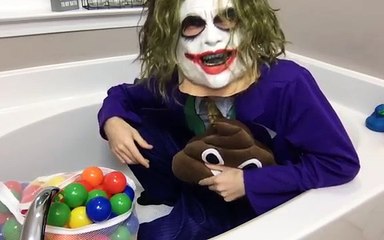 Frozen Elsa POO COLORED BALLS with Spiderman vs Joker w/ Spidergirl - Superhero Fun in Rea