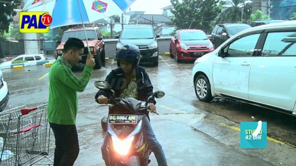 STUDIO 42 UHF - OJEK MOTOR DAN OJEK PAYUNG (CEK EDI & FIKRI HAIKAL)