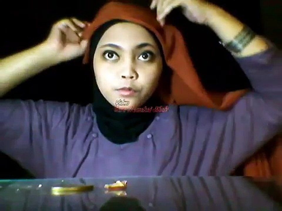 Video Memakai Jilbab Paris Model 2014(2)