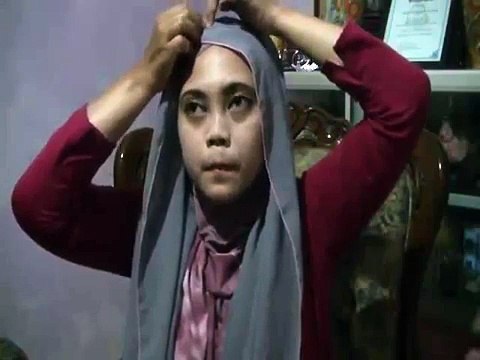 Video Memakai Jilbab Pashmina Ala Zaskia Adya Mecca Terbaru Model 2014