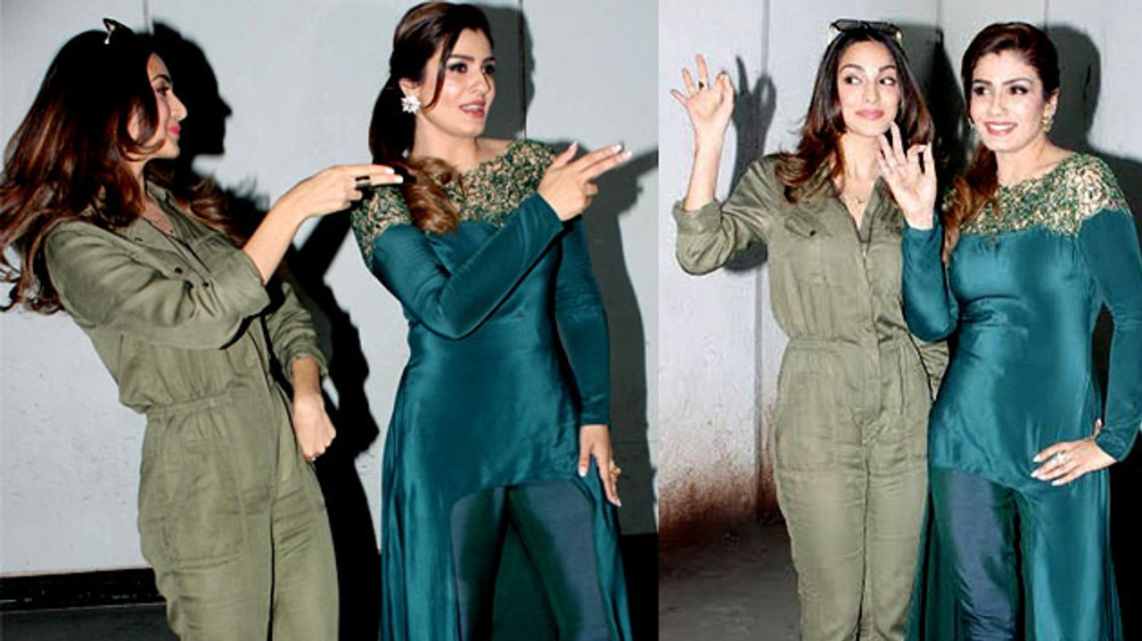 Raveena Tandon Dances On 'Tu Cheez Badi Mast Mast' With Kiara Advani | Bollywood Buzz