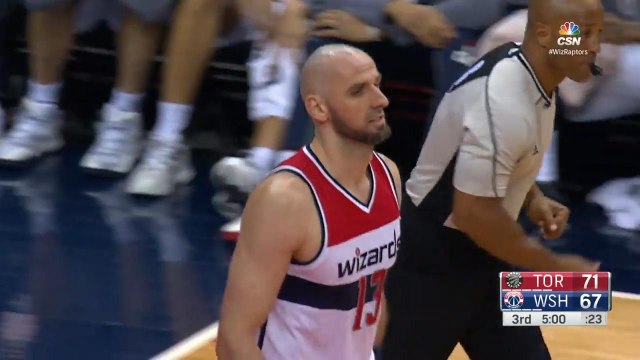 Marcin Gortat Scores for Raptors - Raptors vs Wizards - March 3, 2017 _ 2016-17