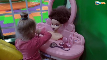 ✔ Кукла и Ярослава на прогулке в Детском Городке / Alive Doll are walking in the children's town ✔