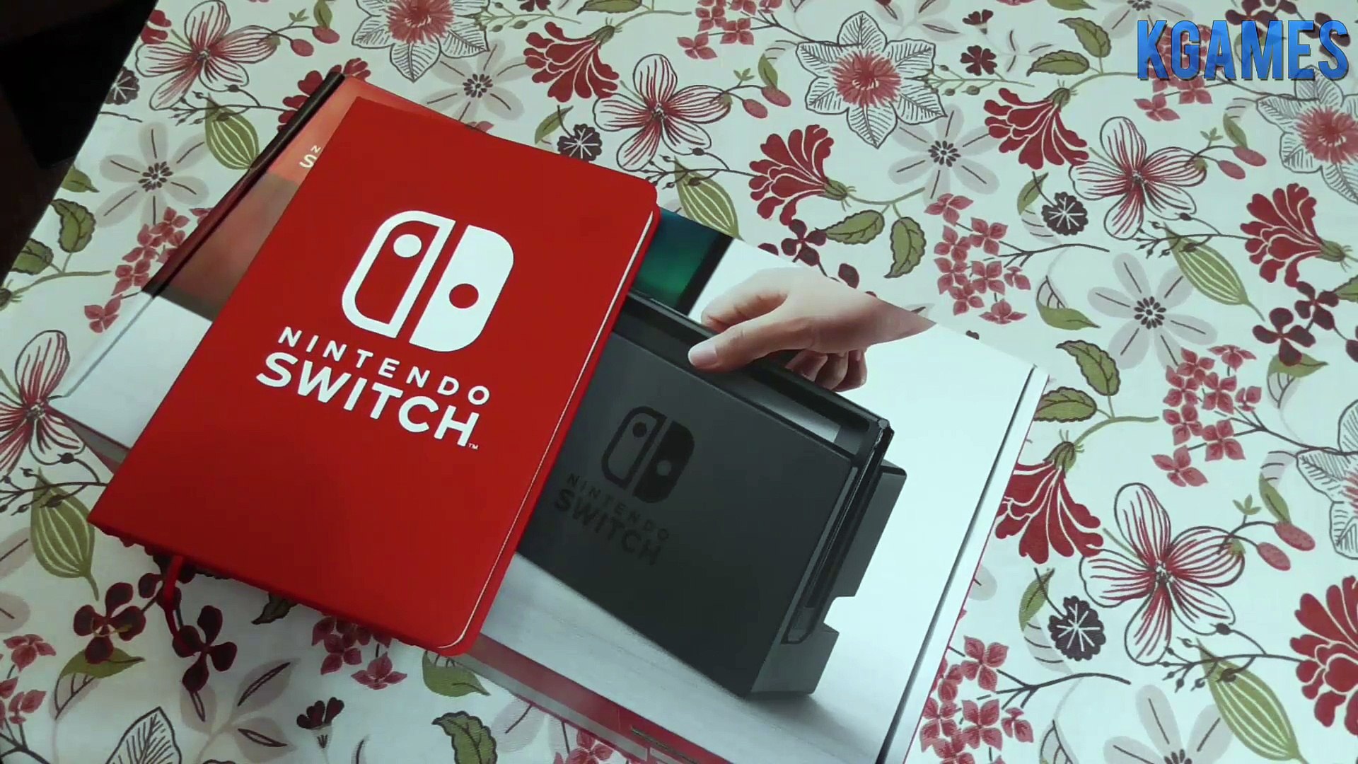 ⁣Nintendo Switch Unboxing