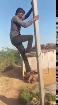 సింపుల్ గా కరెంటు ఫోల్స్ ఎక్కడం ఎలాగో చూడండి || Simple Tricks Climbing to Poles