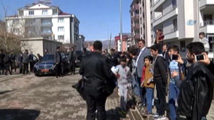 Başbakan Yıldırım Bingöl'de Vatandaşlarla Bir Araya Geldi