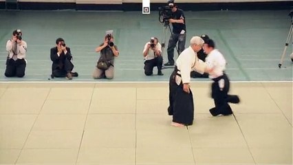 合気道 演武 Great Aikido Demonstration Ueshiba Moriteru 2010 in HD