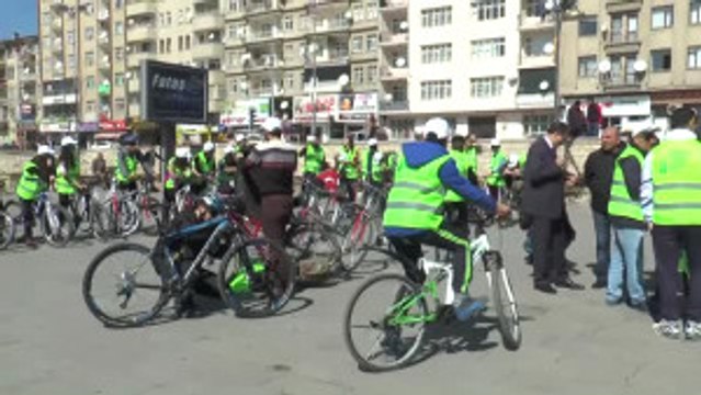 Yeşilay Haftası Kapsamında Bağımlılıkla Mücadele Sloganıyla Bisiklet Turu Düzenlendi - Elazığ