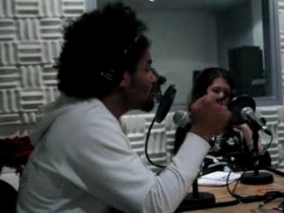 Rony chante "Même si" sur RNT (radio)