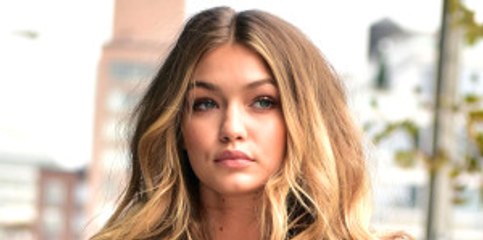 Dergi Kapağında Tesettürlü Poz Veren Gigi Hadid'e Tepki Yağdı