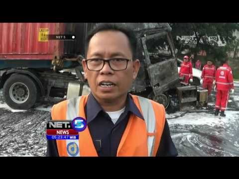 Api Hanguskan Badan Truck Trailer Akibat Kecelakaan Beruntun di Bekasi - NET5