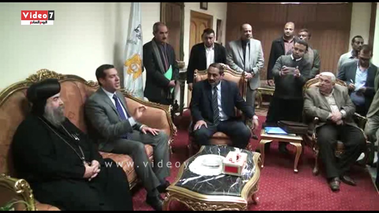 بالفيديو..محافظ أسيوط يستقبل 23 أسرة قبطية وافدة من العريش ويوجه بتوفير كافة أوجه الدعم لهم