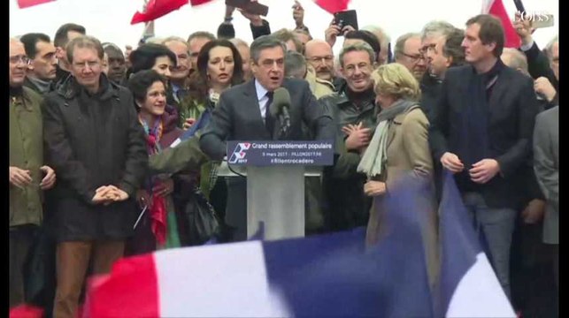 Ouvrir le document dans une nouvelle fenêtre X Ajouter au panier Imprimer Documents similaires Partager ce document Télécharger 0:21 TV Afficher/Masquer les informations Fillon : Ils pensent que je suis seul au Trocadéro