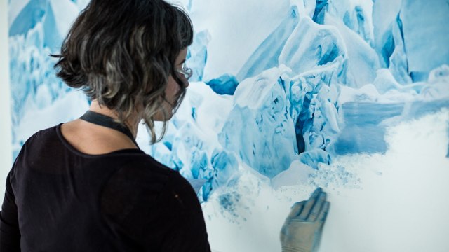 This artist paints landscapes with her fingers and the results are epic