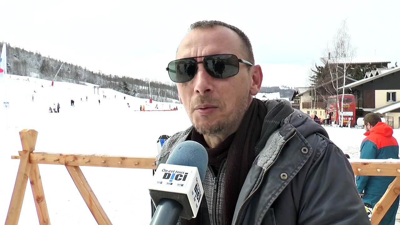 Hautes-Alpes : les derniers vacanciers ravis des chutes de neige