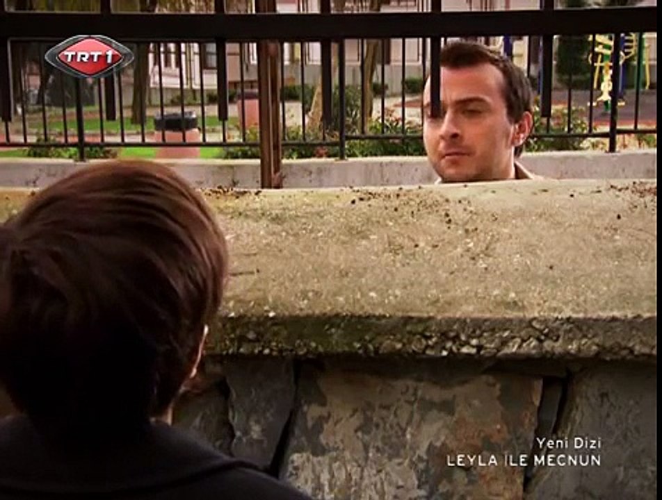 Leyla ile Mecnun 1. Bölüm - Mecnun Kaan'a dert yanıyor