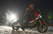 ¡Marc Márquez pilota la nueva X-ADV en la nieve!
