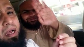 junaid jamshed in car