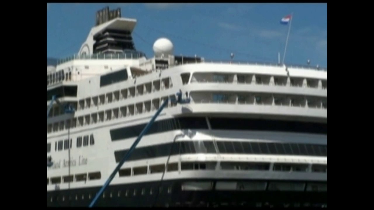 Port de Québec - Chateau Frontenac - Ses voisins