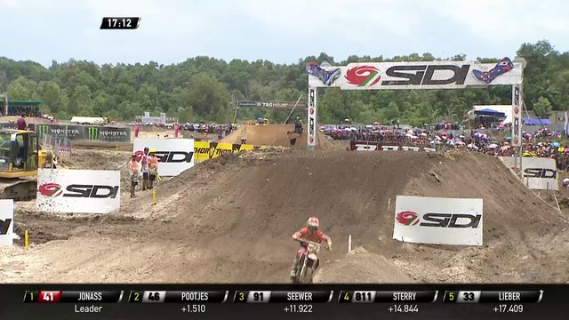 2017 MXGP of Indonesia MX@ race 1 Adam Sterry crash