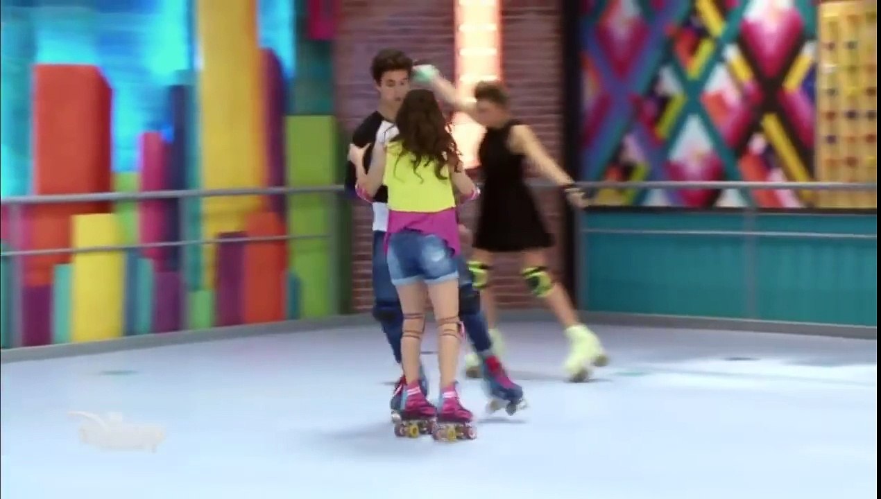 Soy Luna Extrait | Luna Tombe En Faisant Un Nouveau Pas De Danse (é29)