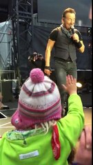 El dueto más entreñable de Bruce Springsteen con una niña de solo 4 años.