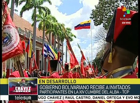 Venezuela: Pdte. de Cuba es recibido por el pdte. Nicolás Maduro