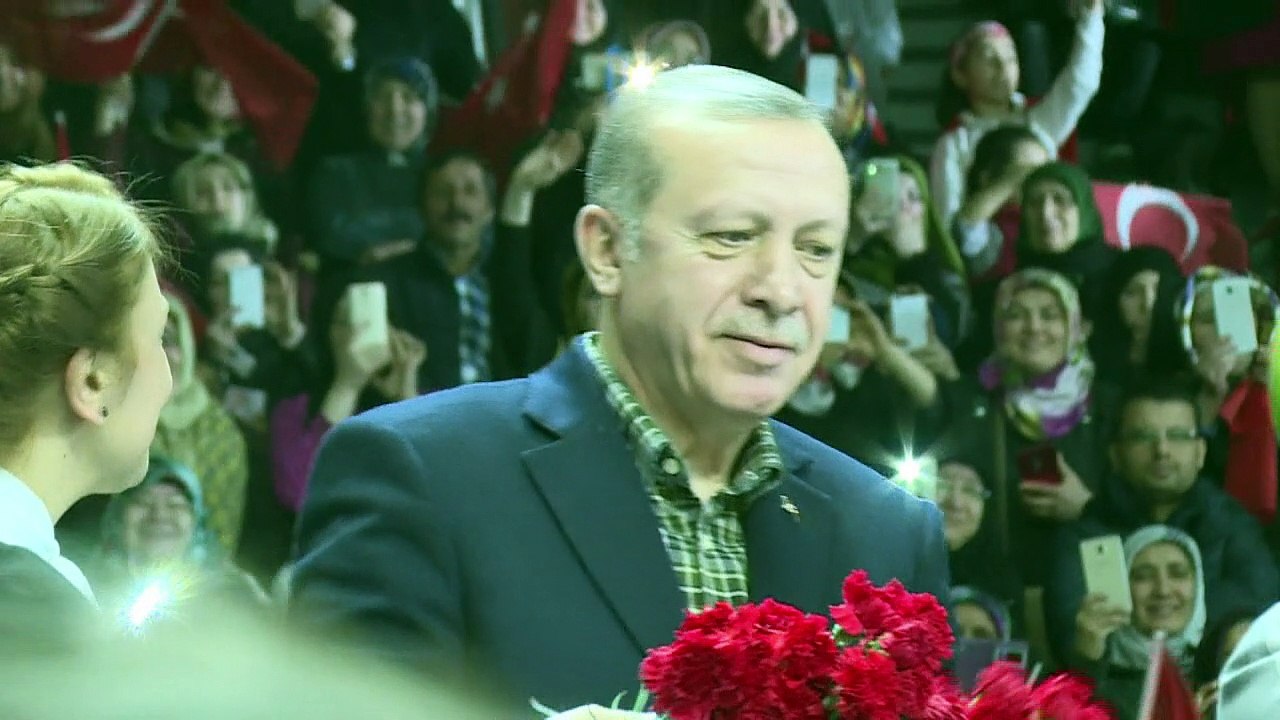 Erdogan asimila las prácticas alemanas a las de los “nazis”