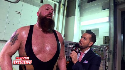 Big Show savors his three-chokeslam effort against Rusev  WWE Fastlane Exclusive, March 5, 2017
