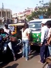 Ladki Nai Kar Di Aasiq Ki Pitayi - Girl beaten Eve Teaser Boy Live on Camera