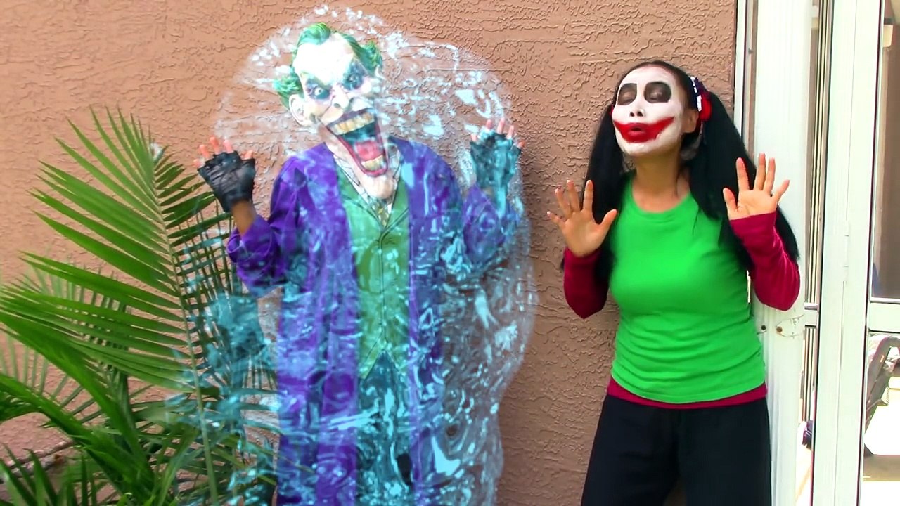 Frozen Elsa vs Scary Vampire Baby w/ Spiderman, Snow white! Funny halloween superheroes IR