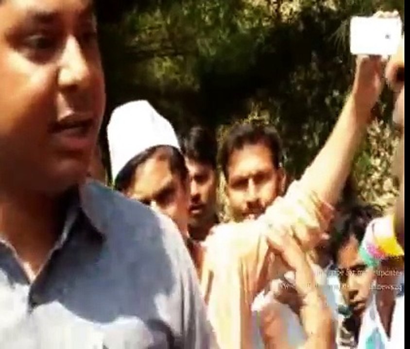 Live Dispute Betwean Kumar Vishwas & Adminitration CO In Amethi