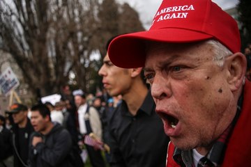 Violence breaks out at pro-Trump rally at Berkeley, 10 arrested