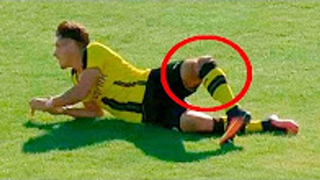 Top 10 Horrific Injury In Football ● OUCH! ● Unbearable Pain ● Last One Terrible Injury