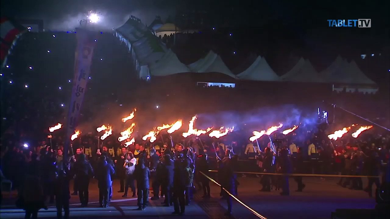 V Kórei oslavovali Nový rok ohňom, ktorý má priniesť šťastie a zdravie