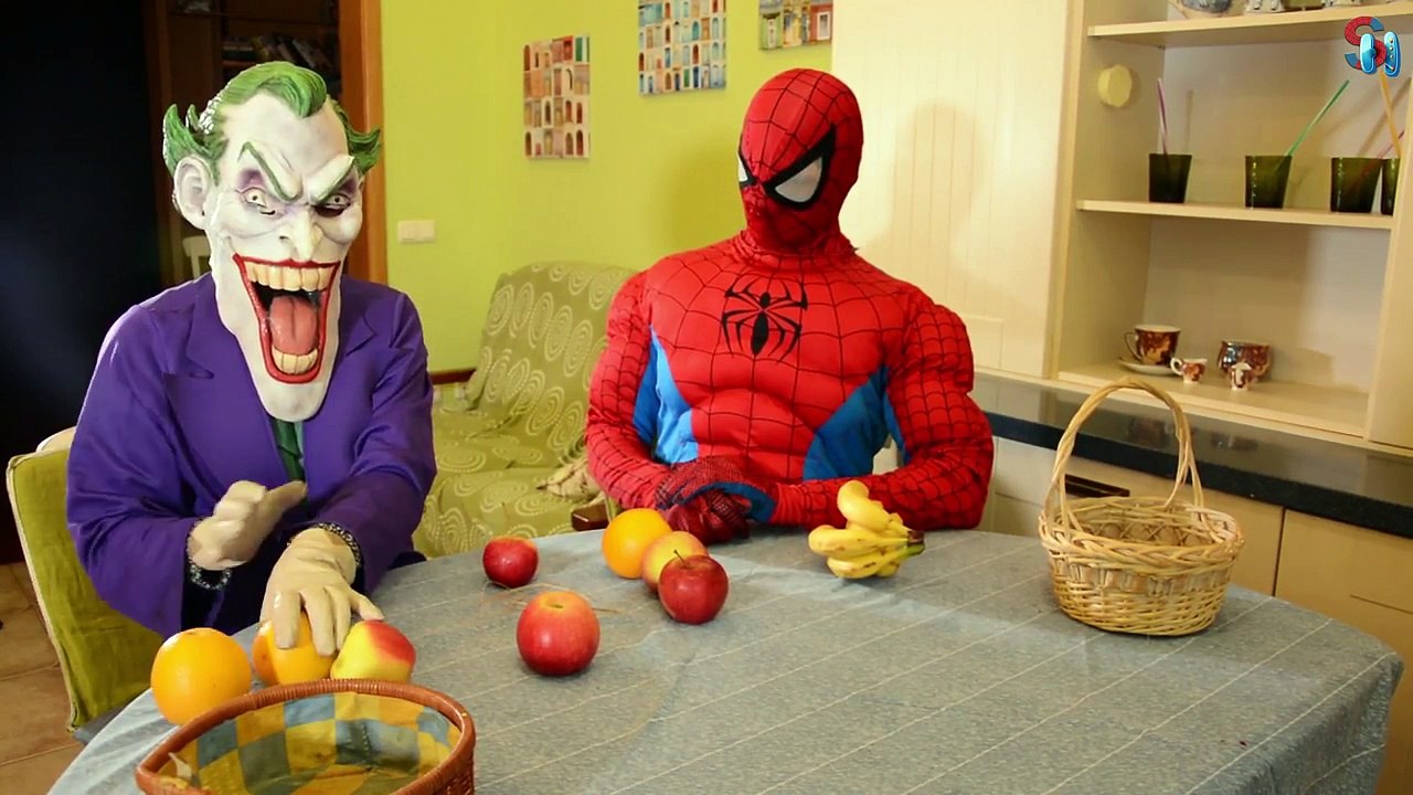 bottle Spiderman vs joker w/ Spider man & Frozen Elsa Princess in Real Life