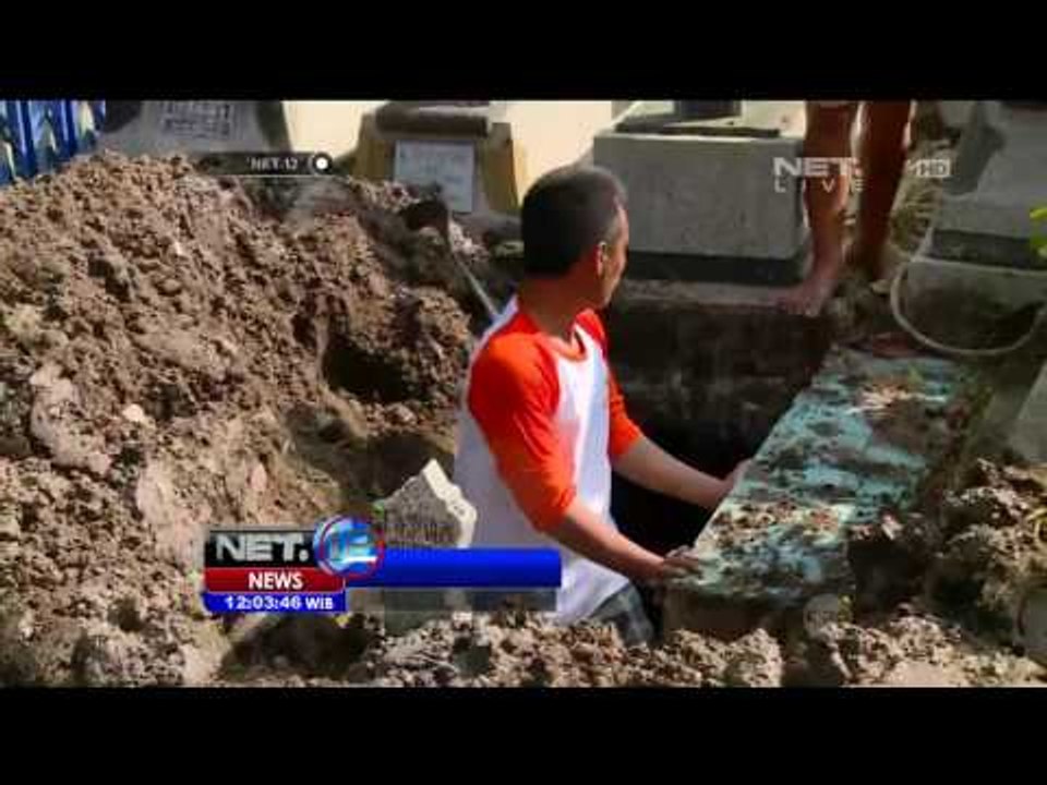 Live Report Warga Siap Makamkan Terpidana Mati Freddy Budiman - NET12