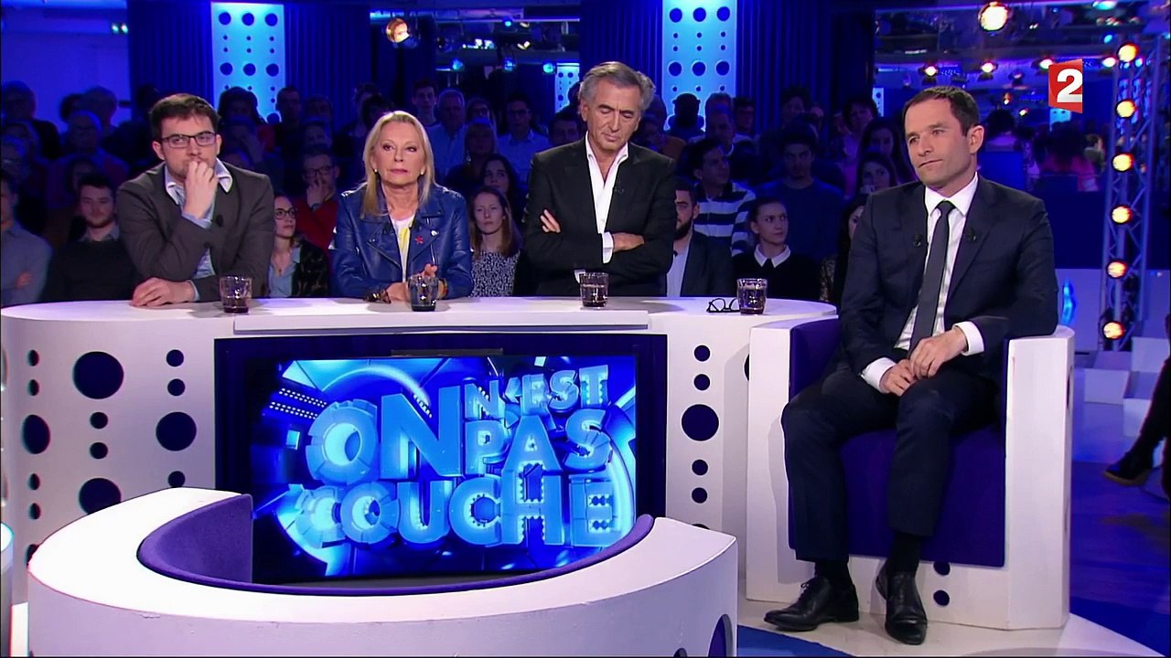 Benoît Hamon clashe Yann Moix dans ONPC