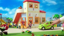 Playmobil City Life - Garderie Denfants 5567 & Square Pour Enfants 5568 - TV Publicité 2016