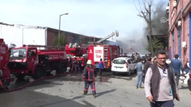Sultangazi Küçük Sanayi Sitesi'nde Yangın
