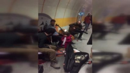 Minik Kızın Metro İstasyonundaki Bale Gösterisi İlgiyle İzlendi