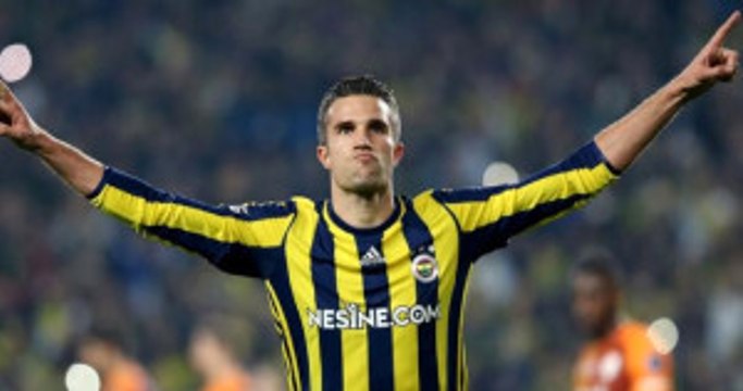 Robin van Persie Her 90 Dakikada 219 Bin Euro Kazanıyor