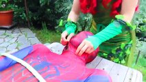 Spiderman & Frozen Elsa vs Poison Ivy! w/ Pink Spidergirl, Maleficent, Joker, Anna & Candy