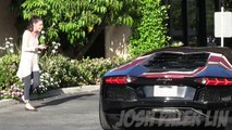 Ces gens appellent un Uber et se font conduire par Batman en Lamborghini …