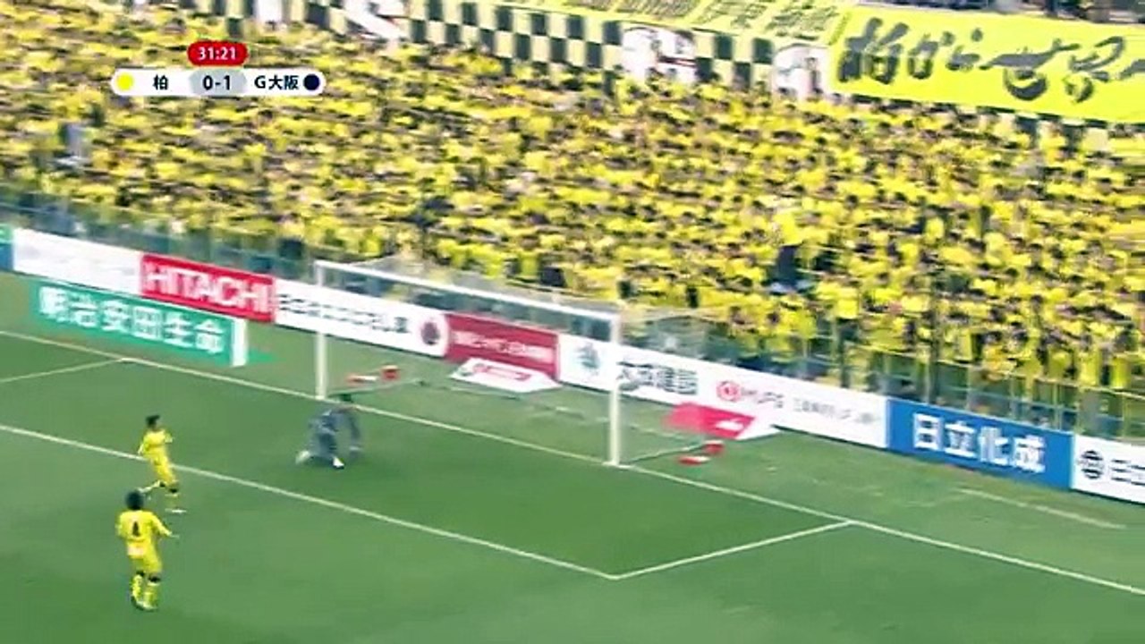 Kashiwa 1:3 Gamba Osaka   (Japanese J League. 5 March 2017)
