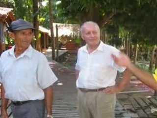 01_Missionario fra gli aquiloni